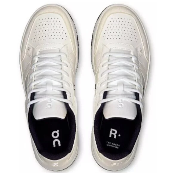 On Men's THE ROGER Clubhouse Shoes (White/Midnight) - Picture 2 of 4